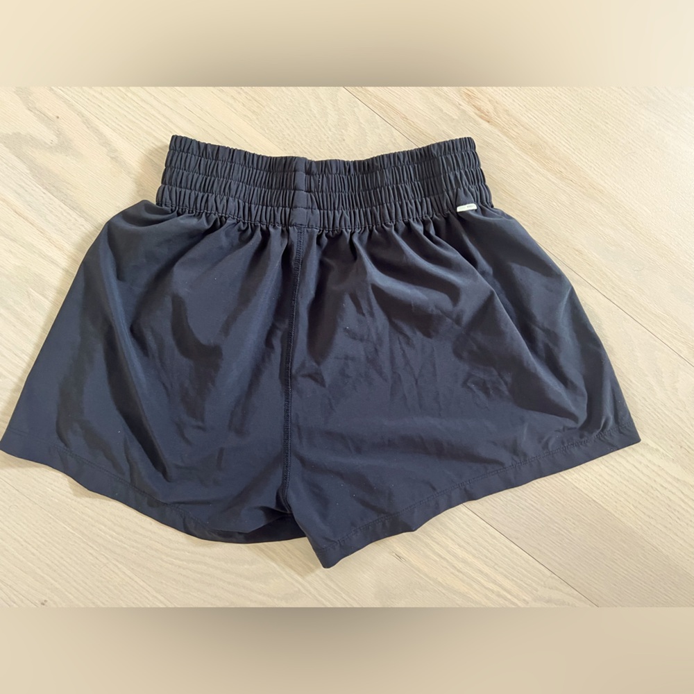 Vuori Villa Short